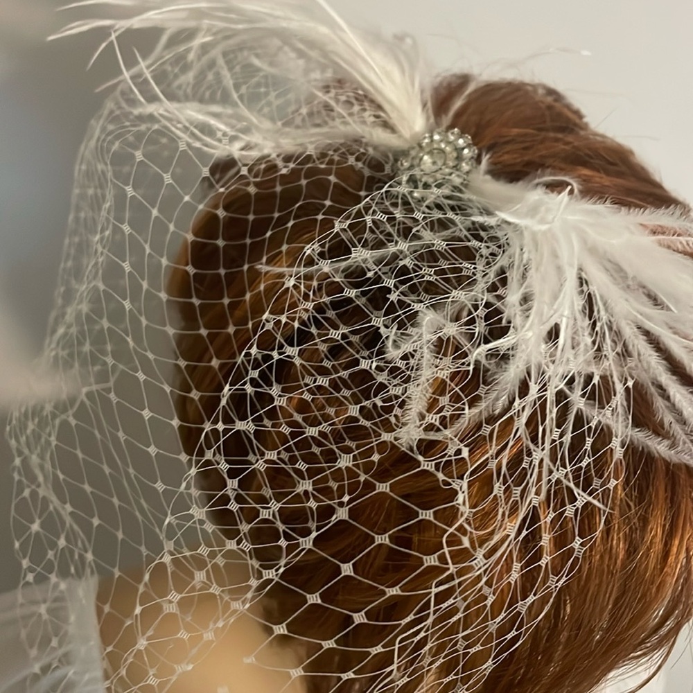 Birdcage Wedding Blusher Veil with Rhinestone brooch comb head band
